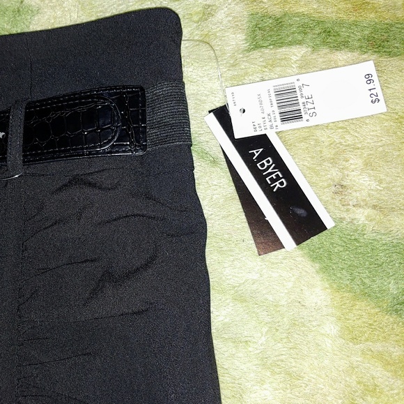 NWT A. Byer Ruched Pencil Skirt - Picture 3 of 5